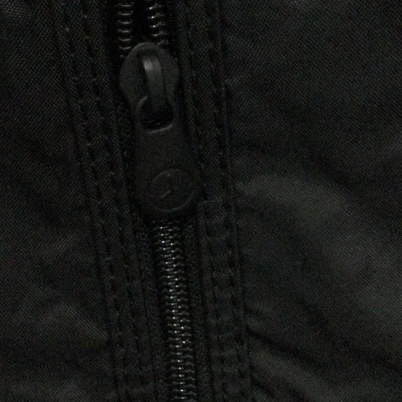 Briggs and Riley - Picture 3 of 10